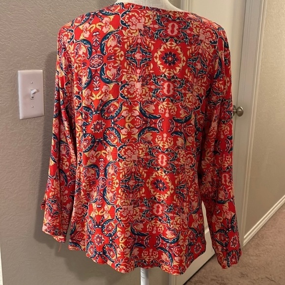 ❤️TORRID • Lenny Bell Sleeve Tie-Front Top - Picture 7 of 12